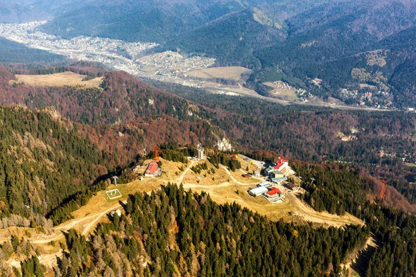 Вид Повітря Гірський Курорт Сонячний День Місто Подалі — стокове фото