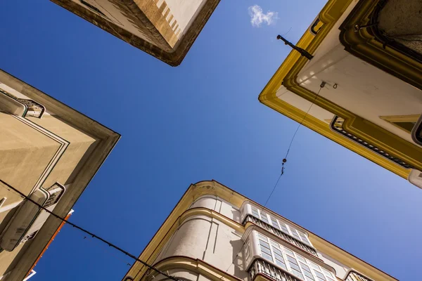 Edifici visti dal basso — Foto Stock