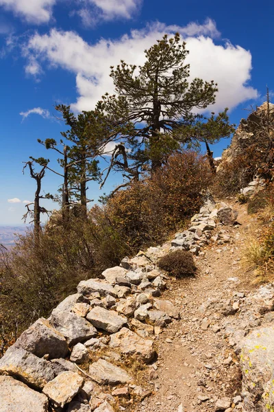 Steep mountain — Stock Photo, Image