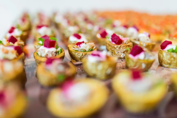 Canapes with vegetables — Stock Photo, Image
