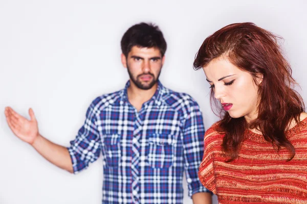 Esposo golpeando esposa — Foto de Stock