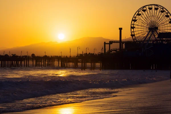 Santa Monica Plajı Gün batımında