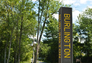 Ormanda ahşap Marker