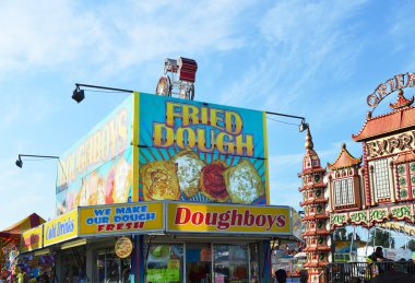 Kızarmış hamur Fuar standında