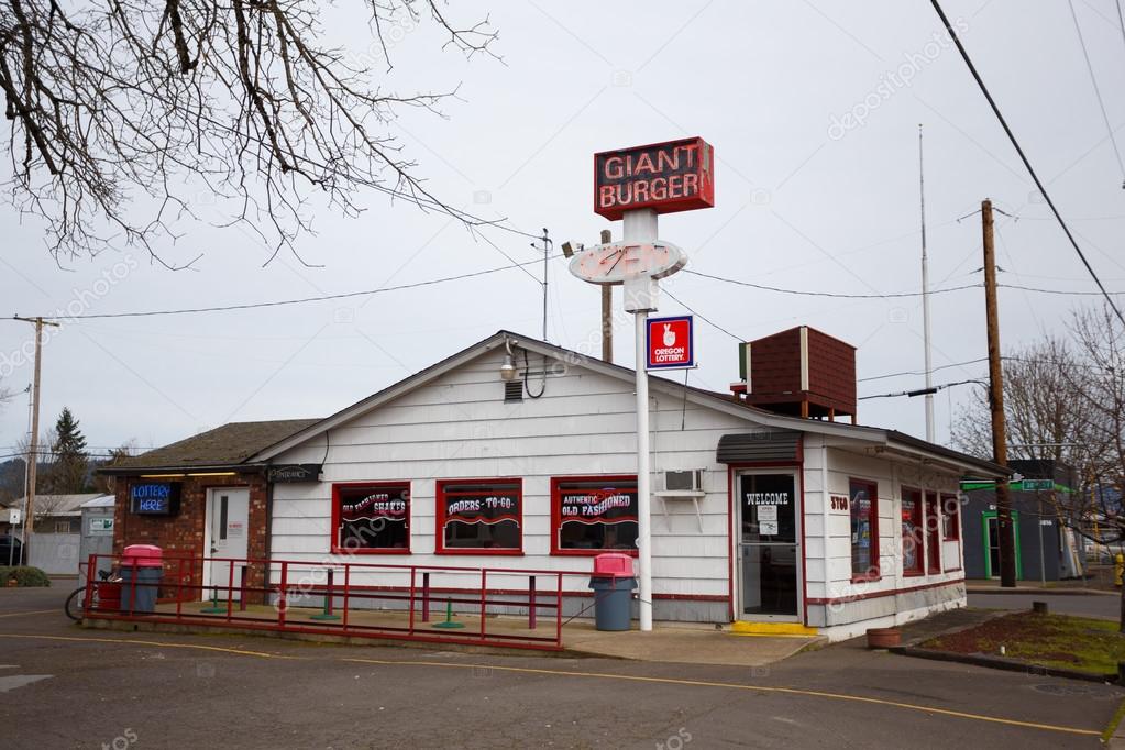 Giant Burger Restaurant Springfield Oregon Stock Editorial Photo