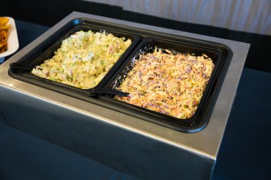 Düğün resepsiyonu akşam yemeği açık büfe