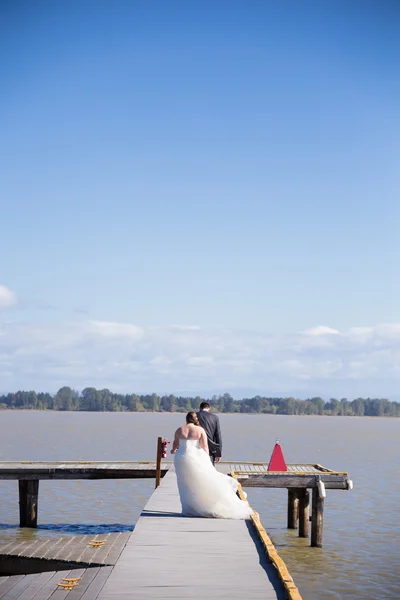 Novia y novio Yacht Club boda — Foto de Stock