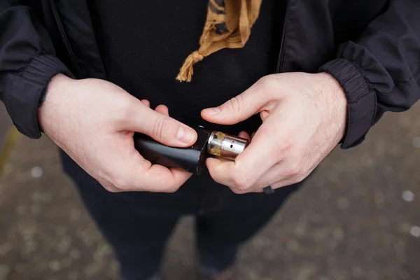 Urban Vaping Lifestyle Portrait — Stock Photo, Image