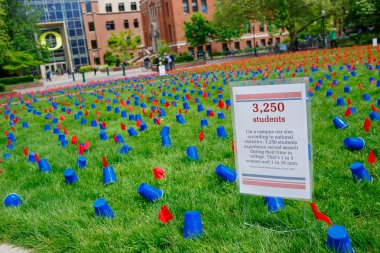 Cinsel saldırı farkındalık ay Oregon Üniversitesi