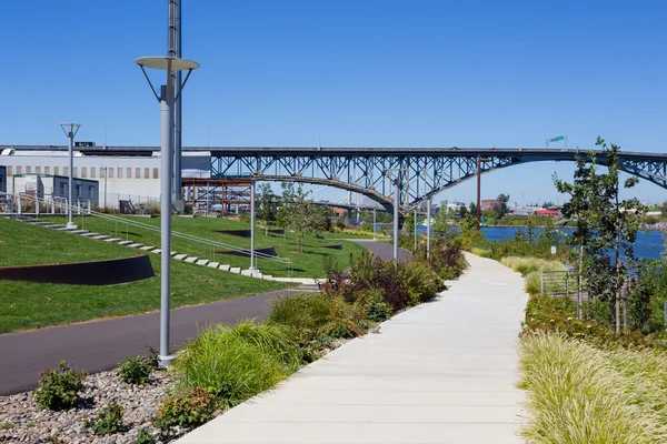 Carriles de vía verde parque Costanera Sur Portland Oregon —  Fotos de Stock