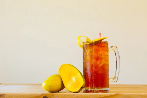 Sweet Tea with Fruit — Stock Photo, Image