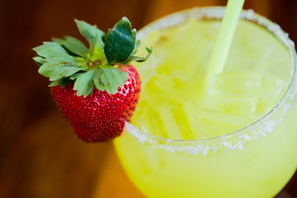 Margarita de morango no bar — Fotografia de Stock