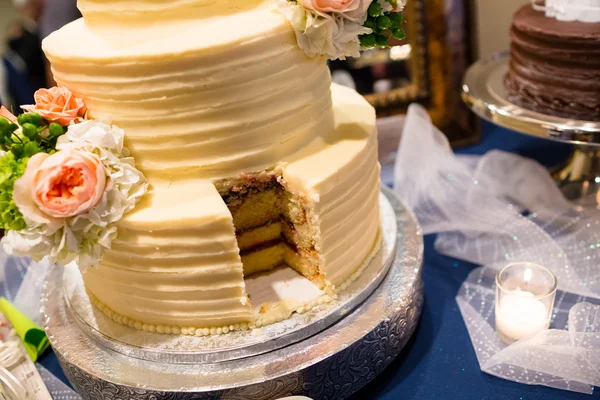 Wedding Cake Cut — Stock Photo, Image