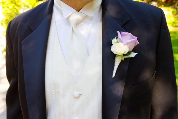 Vestido del día de la boda del novio —  Fotos de Stock