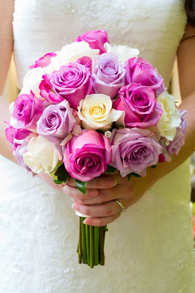 Bride Holding Bouquet of Flowers — Stock Photo, Image