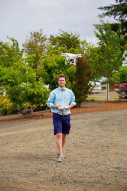 Drone düğünde uçan dört Helikopter Pilot