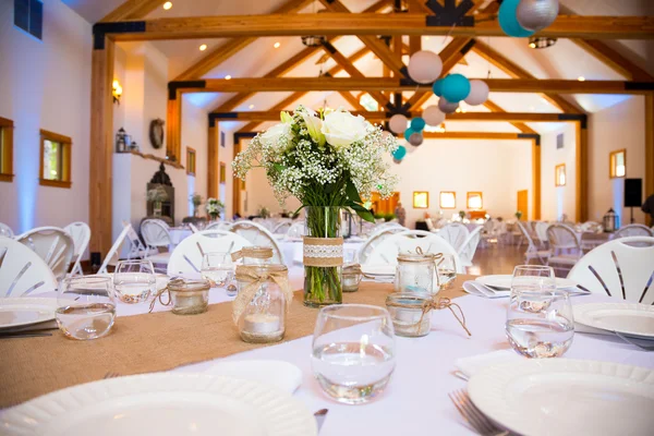 Mesa de recepção de casamento peça central — Fotografia de Stock