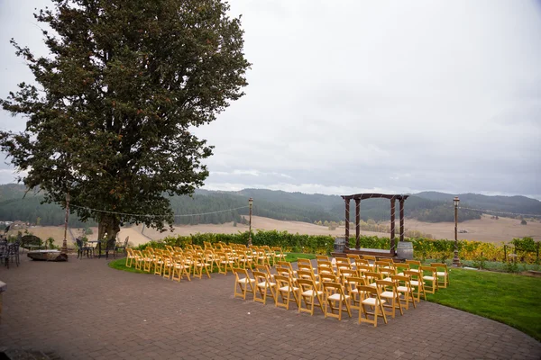 Tormenta de lluvia Ceremonia de boda Lugar — Foto de Stock