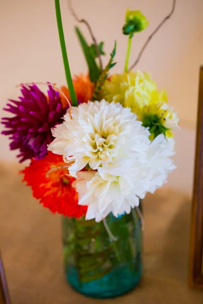 Κεντρικό τεμάχιο λουλούδια γάμου — Φωτογραφία Αρχείου