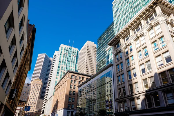 Tall Buildings in Downtown San Francisco — Stock Photo, Image