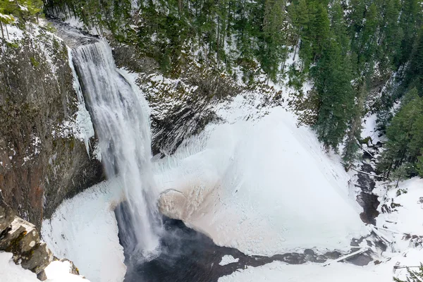 冬の塩川滝 — ストック写真