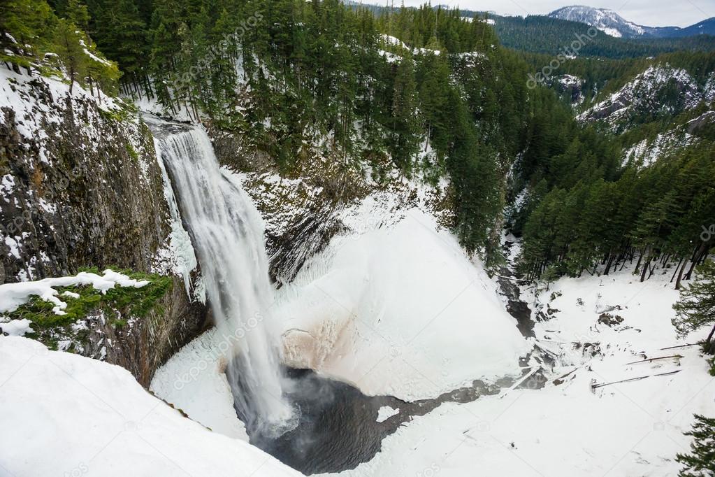 Salt Creek Falls in Winter