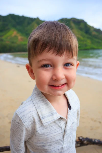 Portrait de garçon de trois ans — Photo