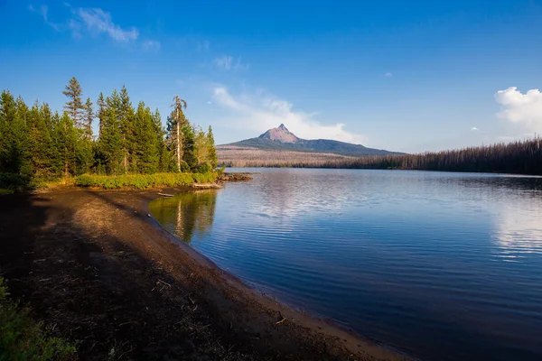 Großer see mt washington oregon — Stockfoto