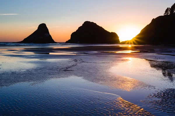 Heceta Head Beach al atardecer en la costa de Oregon — Foto de Stock