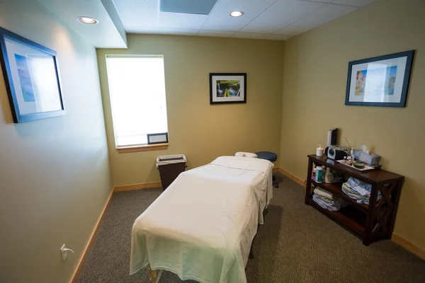 Sala de masaje del consultorio médico —  Fotos de Stock