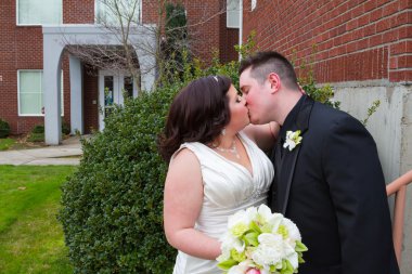 Gelin ve damat portre düğün gününde