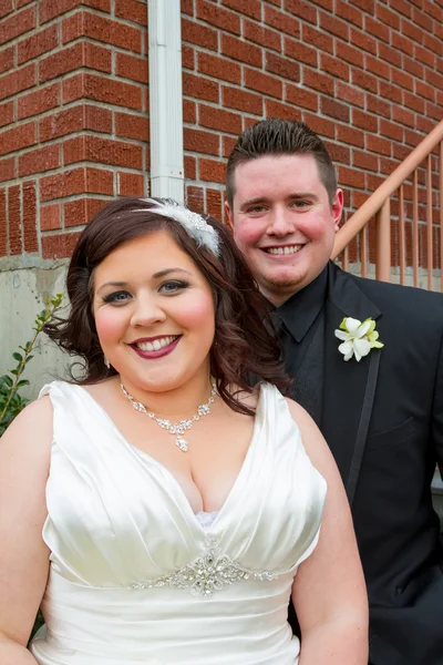 Bride and Groom Portrait on Wedding Day — Stock Photo, Image