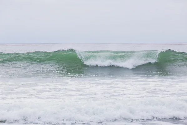 La Jolla Kaliforniya'da büyük dalgalar — Stok fotoğraf