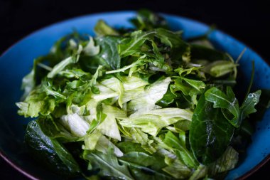 Taze marul karışımı. Yakın plan.