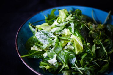 Taze marul karışımı. Yakın plan.