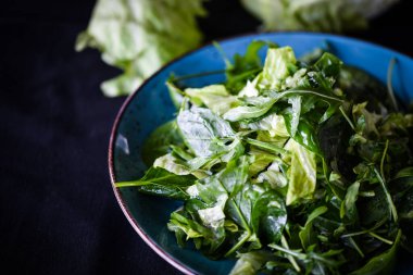 Taze marul karışımı. Yakın plan.