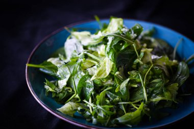 Taze marul karışımı. Yakın plan.