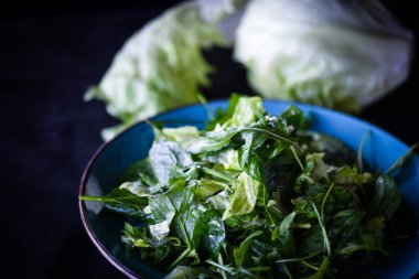 Taze marul karışımı. Yakın plan.