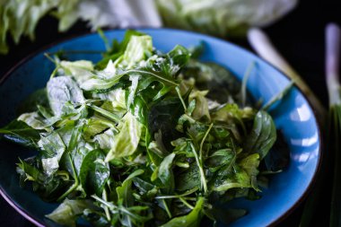 Taze marul karışımı. Yakın plan.