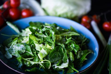 Taze marul karışımı. Yakın plan.