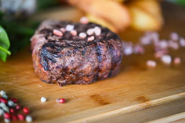 Leckeres Bienensteak Auf Dem Grill — Stockfoto