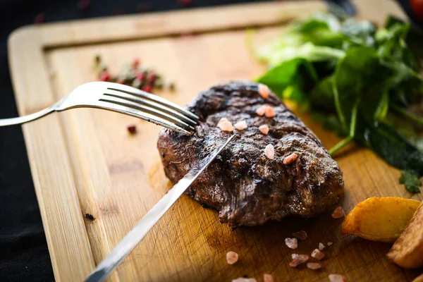 Délicieux Steak Beed Sur Gril — Photo