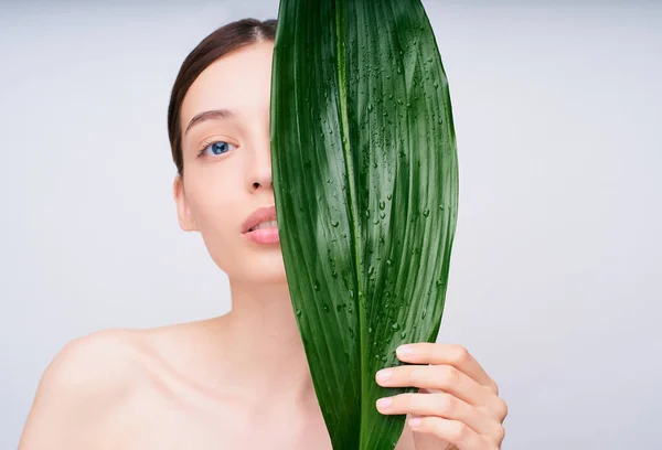 Delicate Sensual Young Woman Perfect Healthy Skin Pinned Dark Hair — Stock Photo, Image