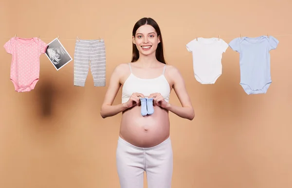 Happy Family Childcare Concept Young Happy Pregnant Girl Playing Infant — Stock Photo, Image