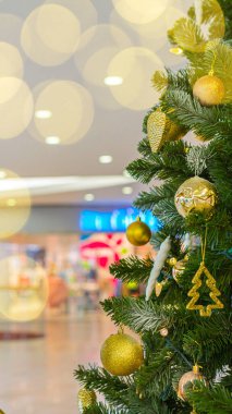 Yeni yıl arifesi dekorasyonu Aralık 'ta alışveriş merkezinde yapılacak.