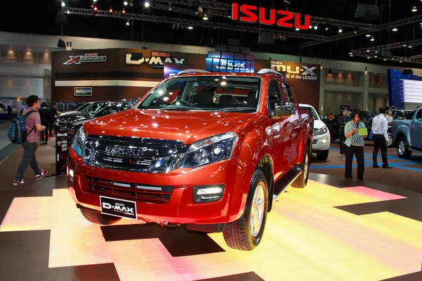 Nonthaburi - 28 Kasım: Issuzu D-max The 3 aşamada ekranda Stok Resim