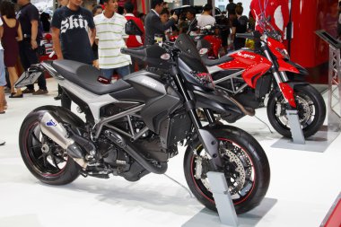 Bangkok - 26 Mart: Ducati 1199 Panigale S modelleri ilk bakmak mo
