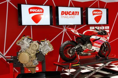 Bangkok - 26 Mart: Ducati 1199 Panigale S modelleri ilk bakmak mo