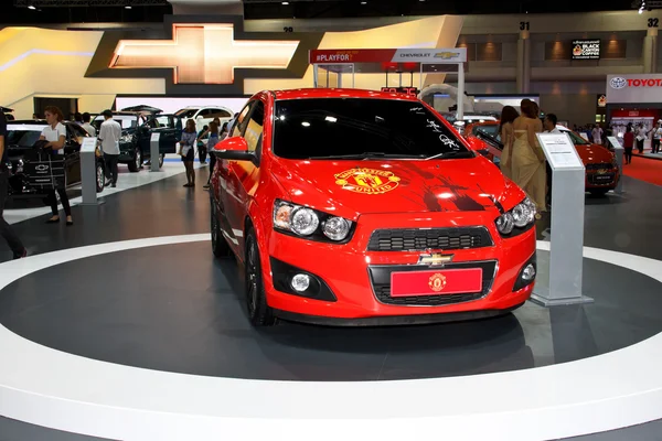 Bangkok - 28 maart: Chevrolet Sonic tentoongesteld in 35e Bangkok — Stockfoto