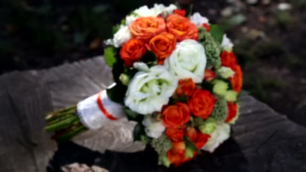 Wedding bouquet of fresh flowers.Festive bouquet of fresh flowers.Wedding bridal bouquet.Wedding floristry. — Stock Video